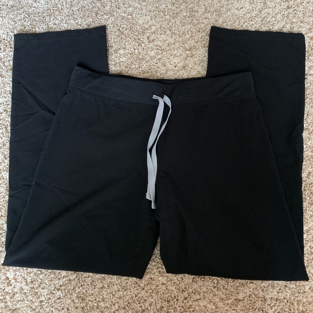 Figs Scrubs women’s top and bottom